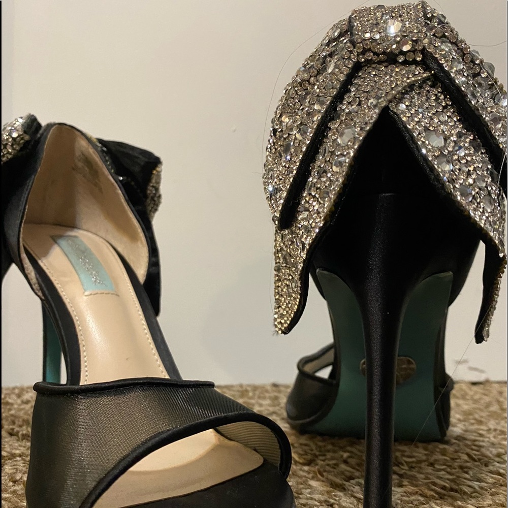 Black Betsey Johnson Bow Heels